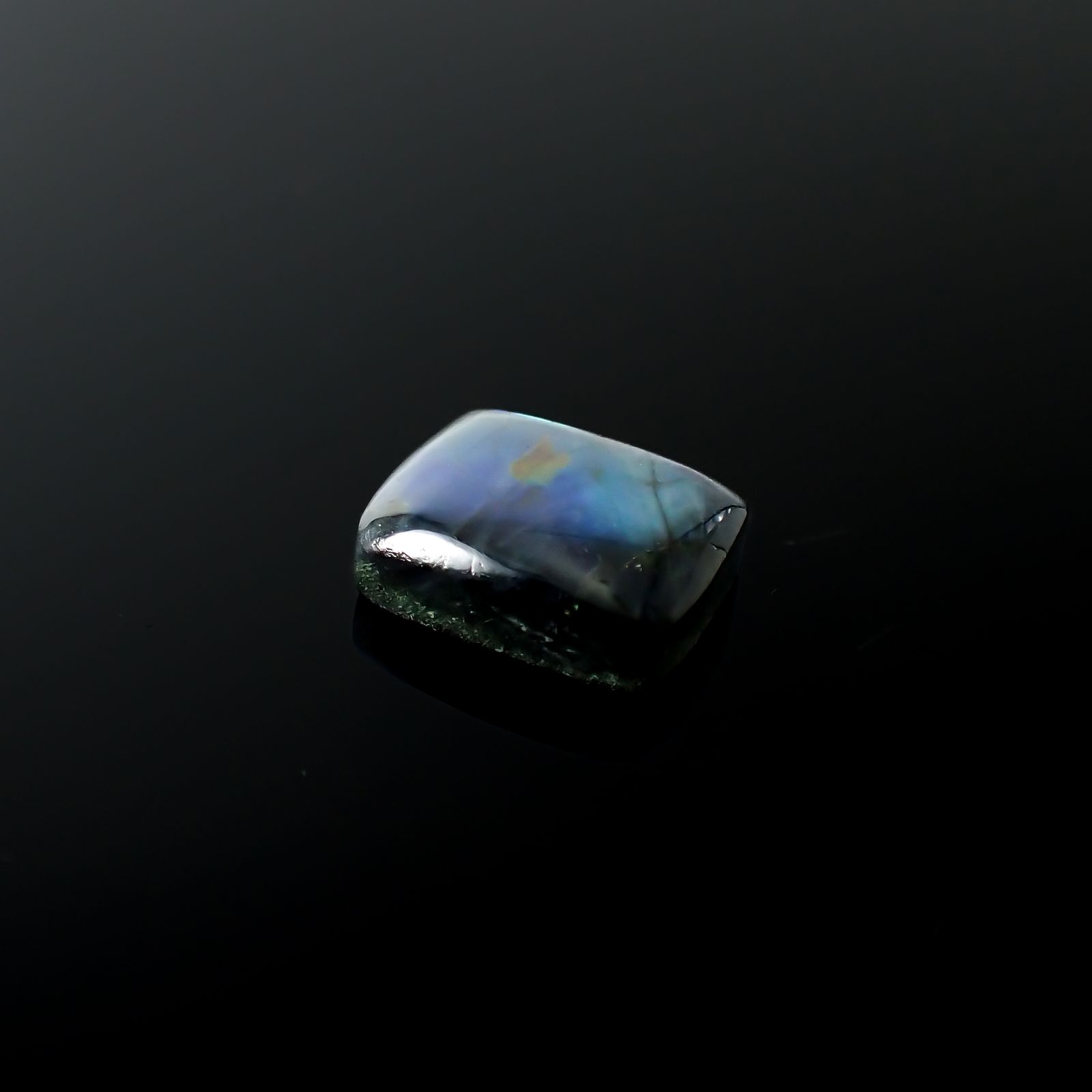スペクトロライト フィンランド・ユレマ産 8.42ct[240125476]13.9x11.1mm前後