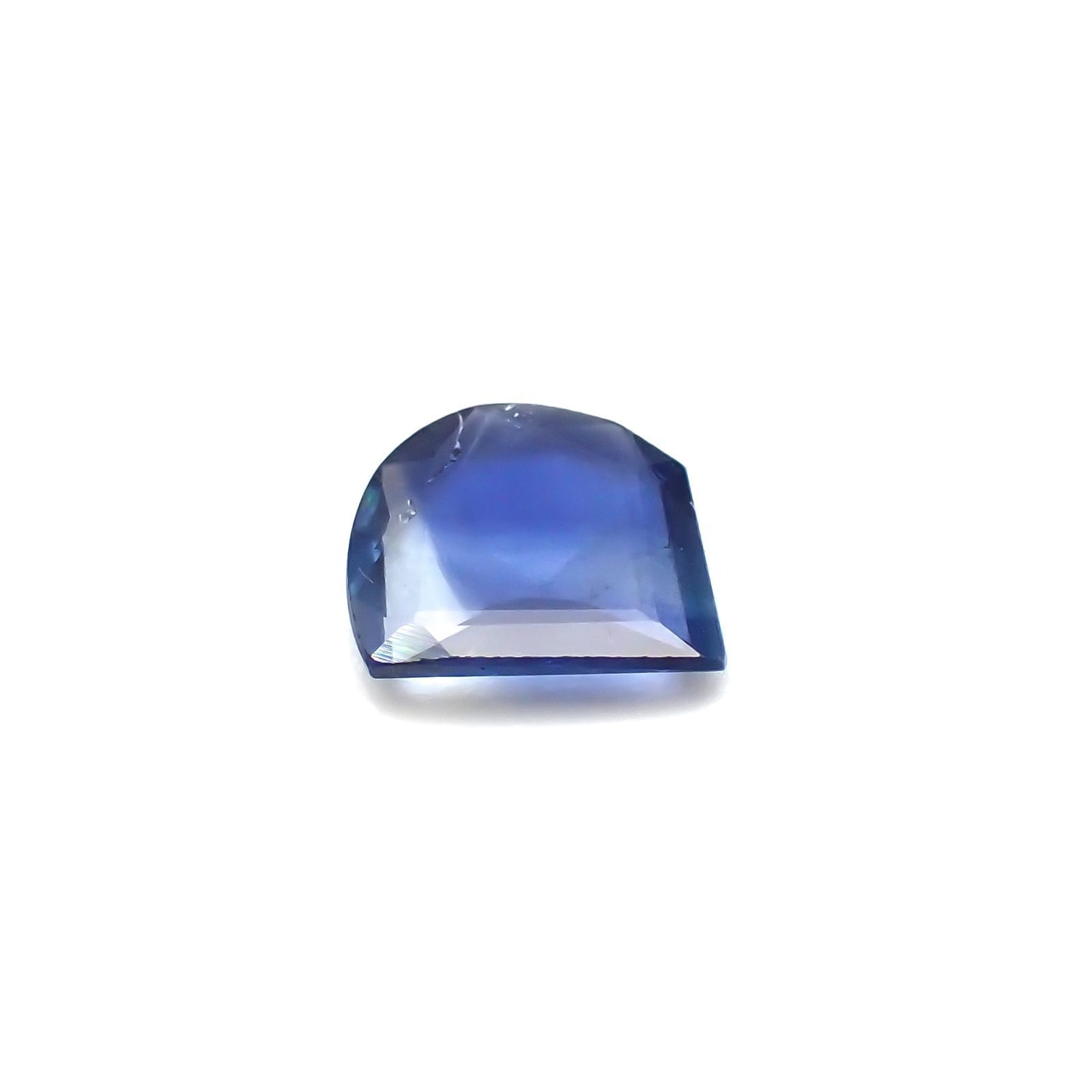 ◇カスタムカット◇サファイア(宝石名サファイア) マダガスカル産 0.57ct 識別済[210913200]5.9×5.5mm前後