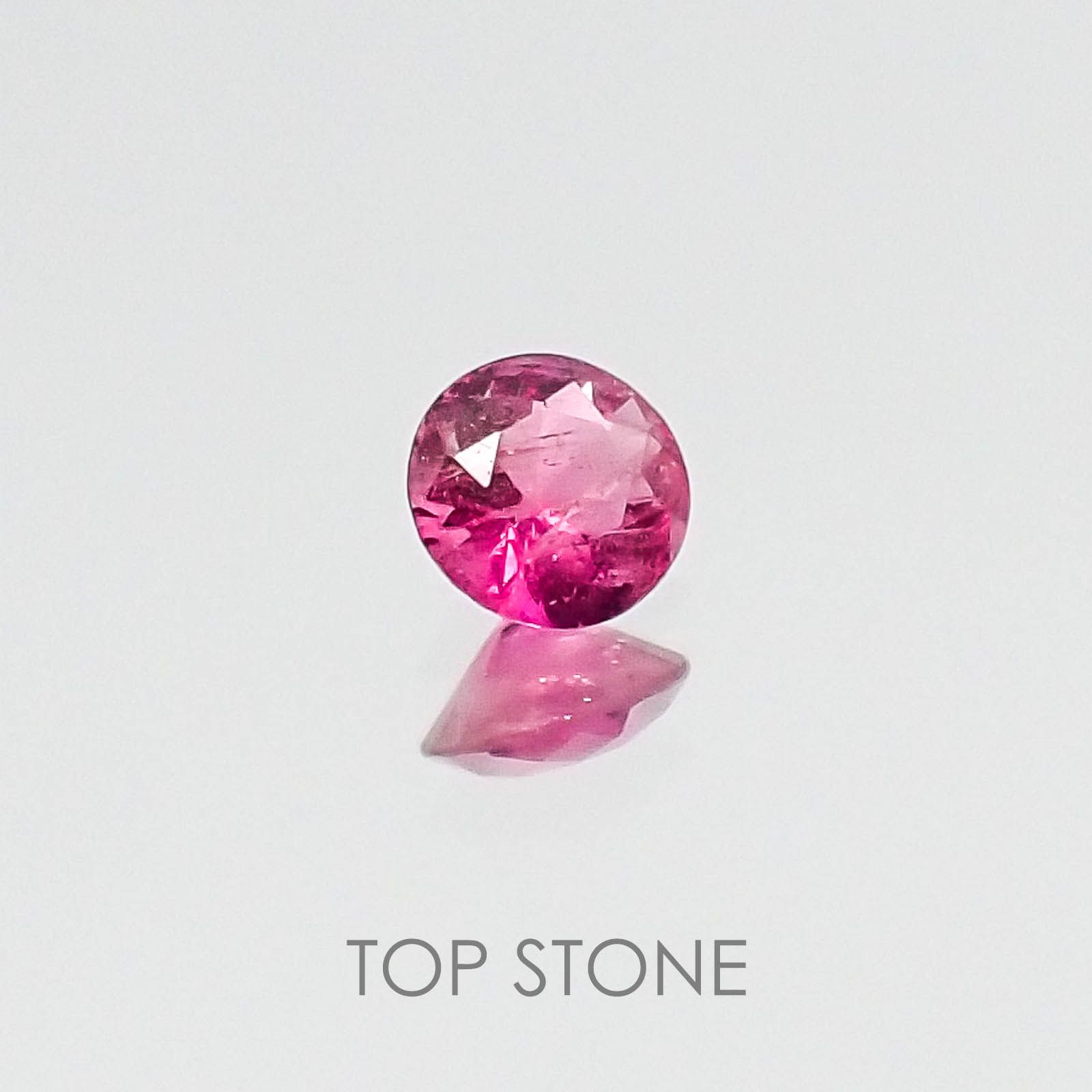 レッドベリル アメリカ・ユタ州産 ルース 0.076ct[20084416]3×3mm前後