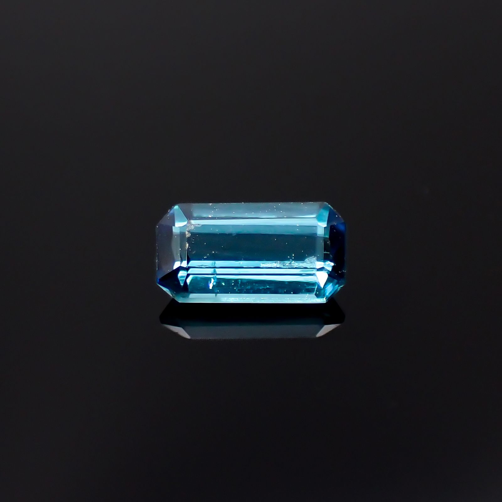 ブルートルマリン(宝石名トルマリン)アフガニスタン産 0.26ct 識別済[231225173]5.3x2.9mm前後