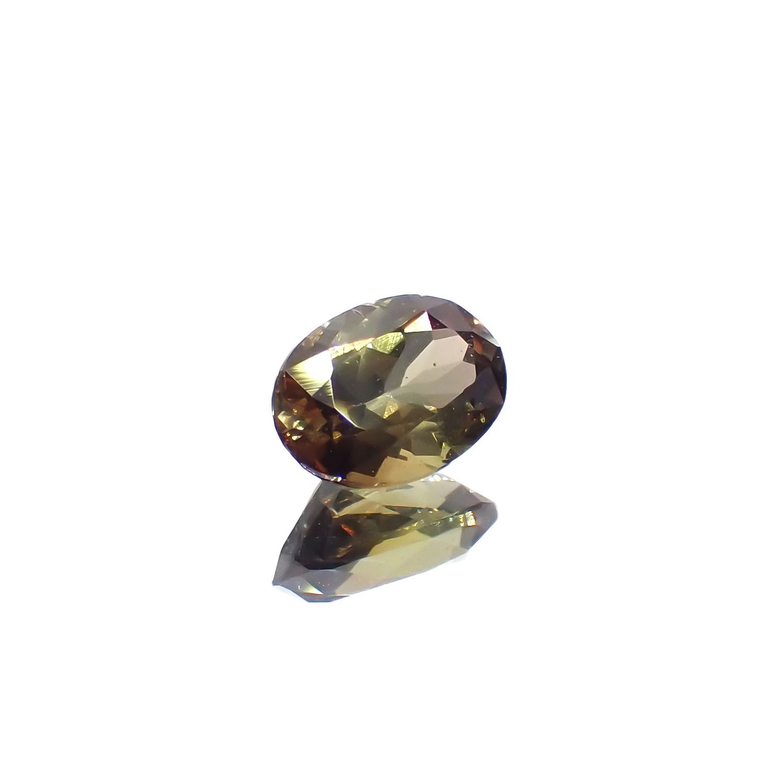 バイカラーアンダリュサイト スリランカ/マダガスカル産 0.63ct[230421600]6.5x4.4mm前後