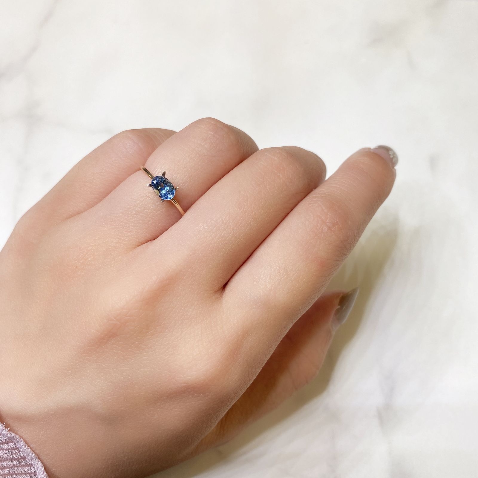 サンタマリアアクアマリン(宝石名アクアマリン) ブラジル産 0.481ct ソ付(彩珠)[210812639]6.1×4.1mm前後