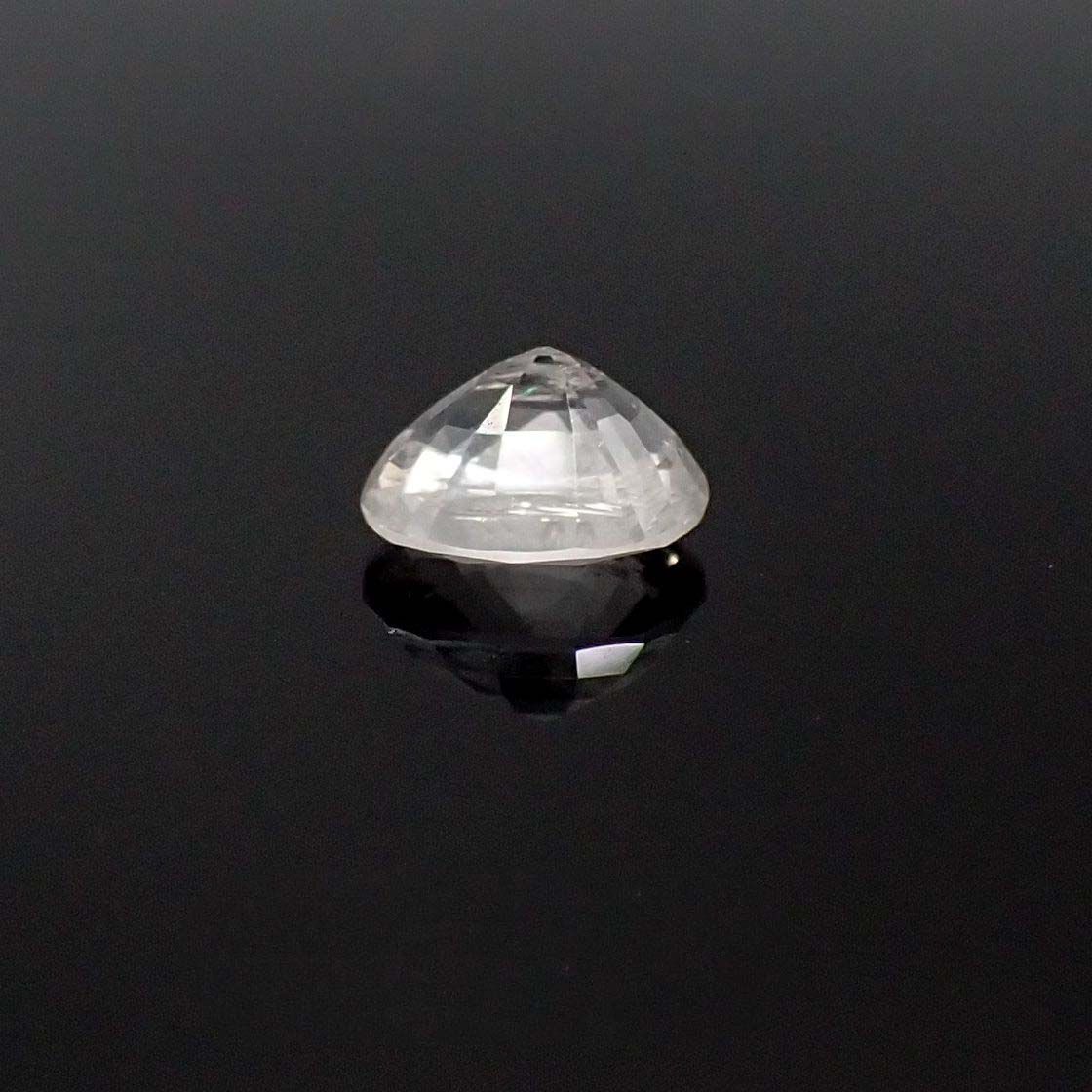 ポードレッタイト カラーレス(宝石名ホワイト・ポードレッタイト)ビルマ産 0.515ct ソ付(彩珠)[230722817]5.7x5.1mm前後