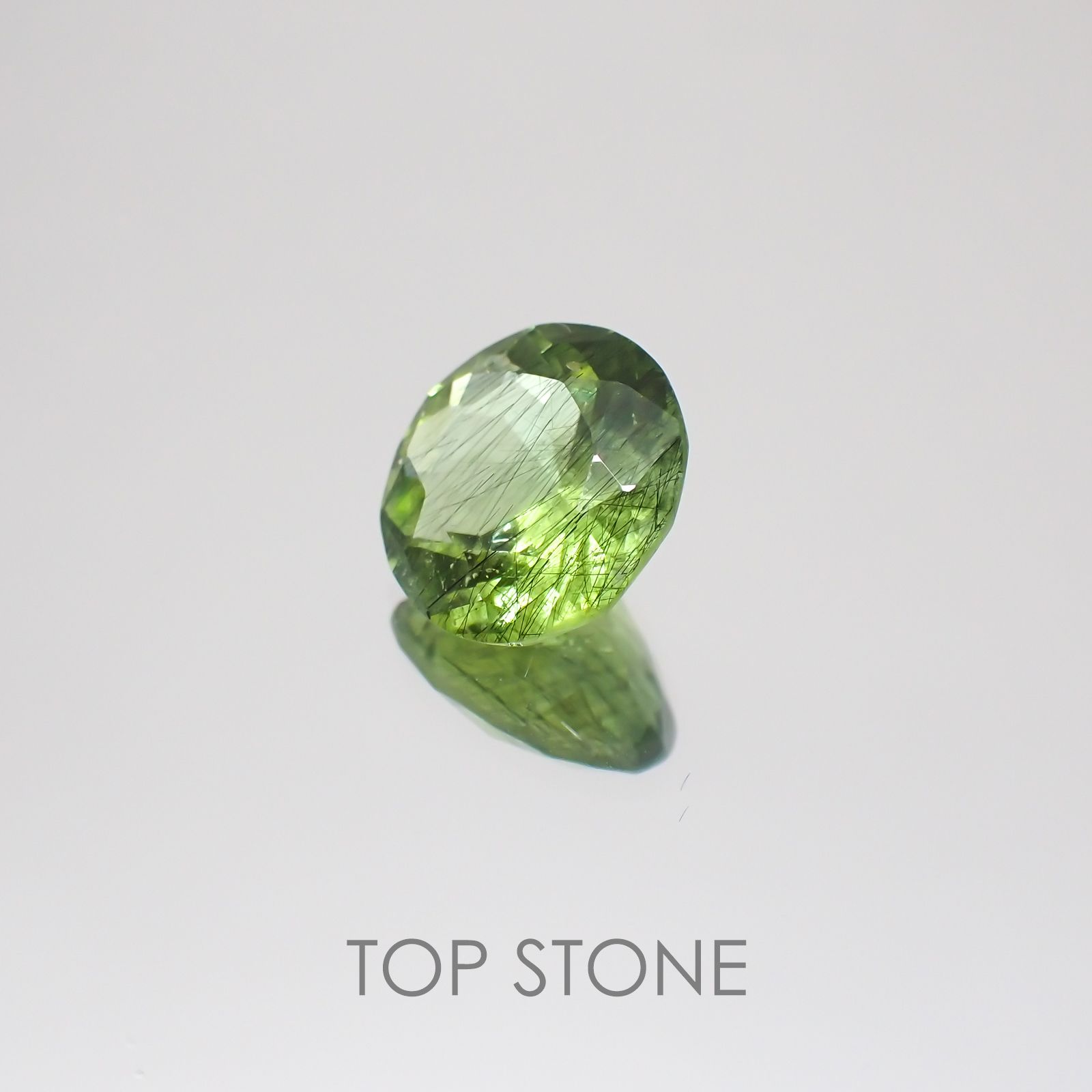 ルドウィジャイトインペリドット  パキスタン産 ルース 2.89ct[20128799]9.3×9.3mm前後