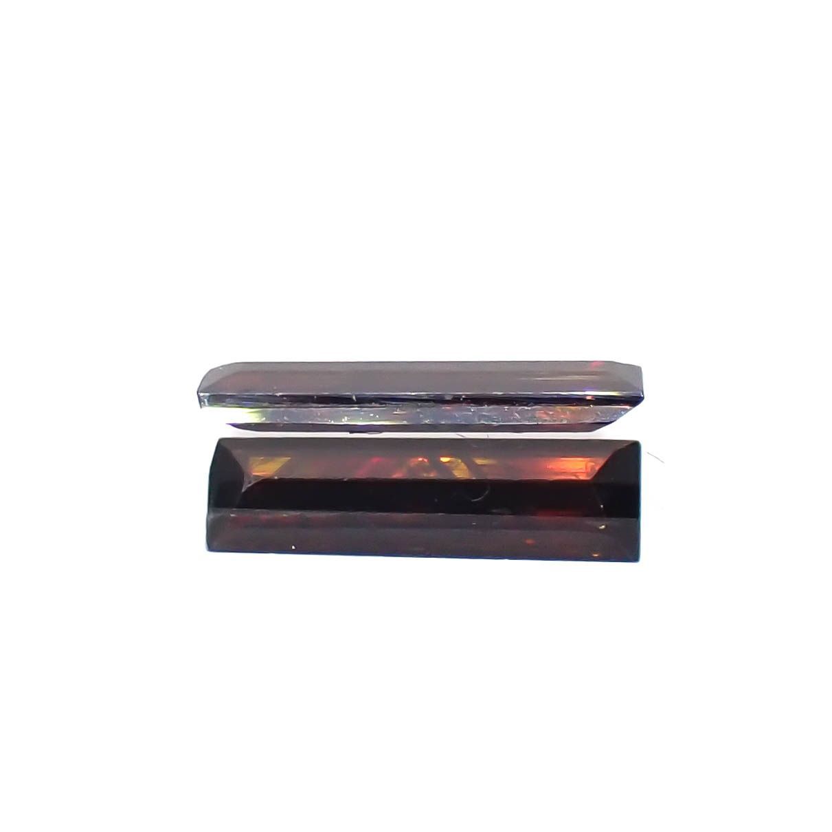 ルチル単結晶 ブラジル産 0.33ct[230119834]8.1x2.4mm前後