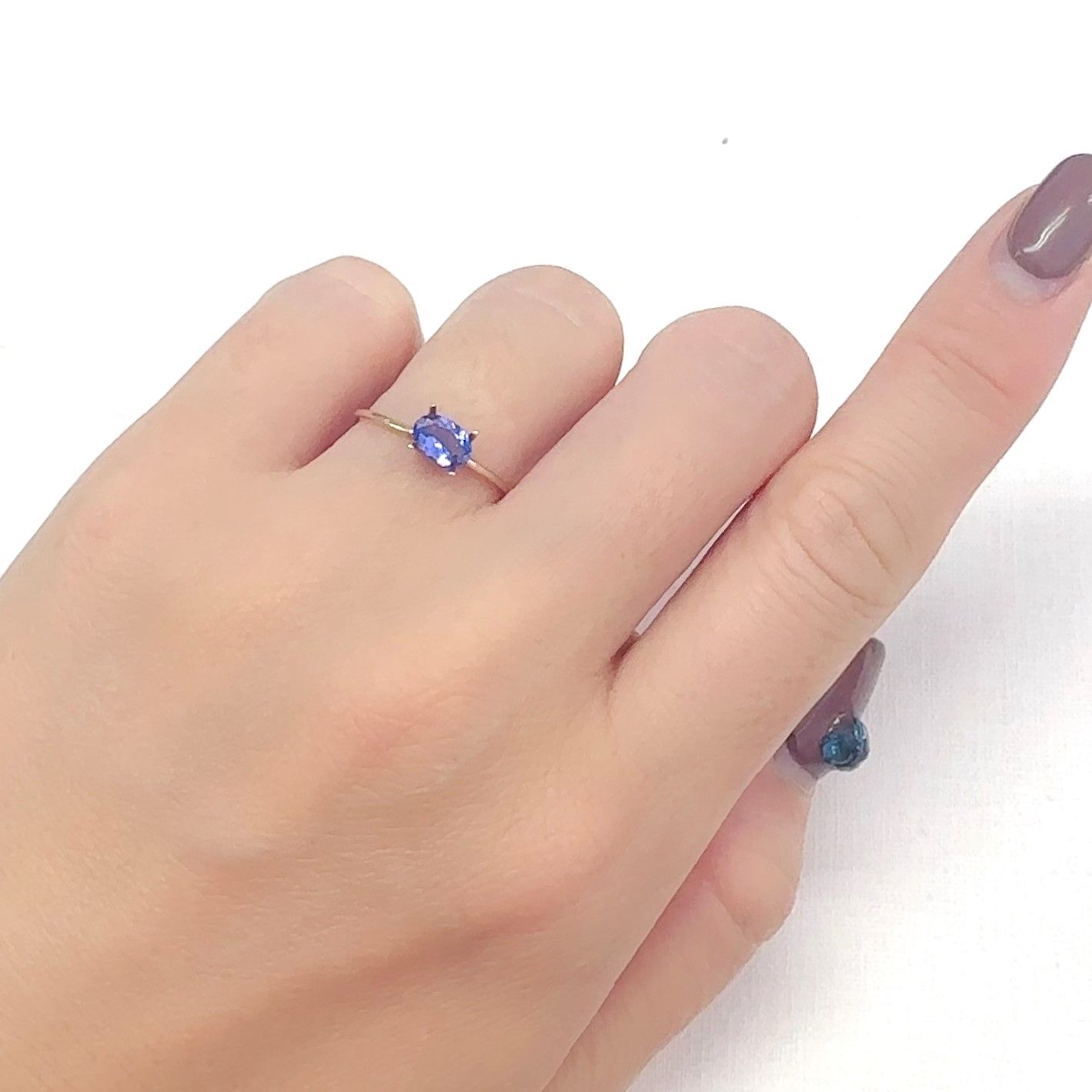 タンザナイト(宝石名タンザナイト)タンザニア産 0.48ct 識別済[240628335]6.1x4.1mm前後