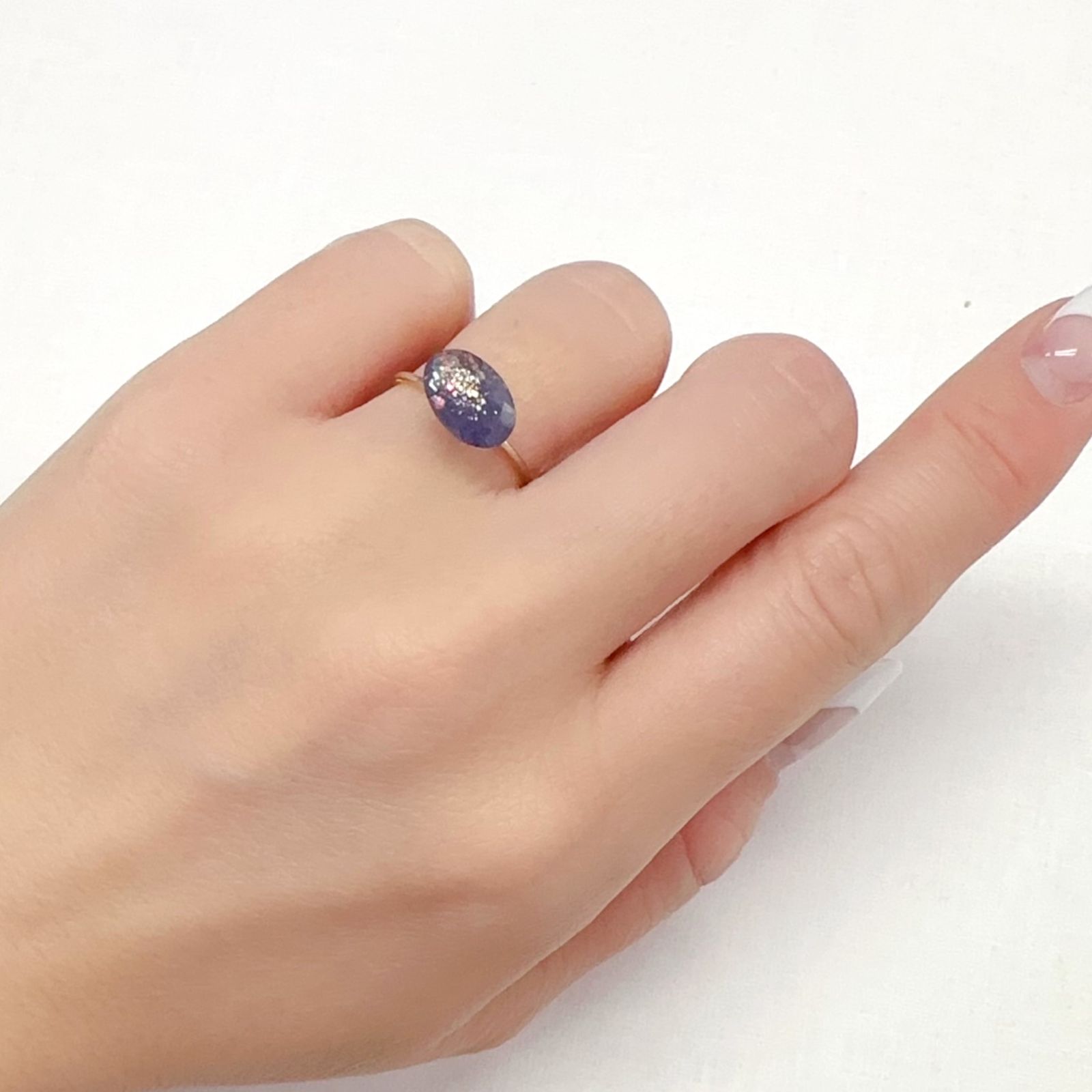 ブラッドショットアイオライト インド産 1.79ct[240125373]10.1x6.9mm前後