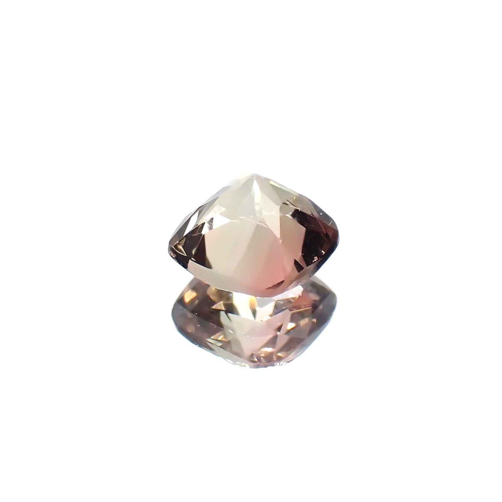 バイカラートルマリン(宝石名バイカラー・トルマリン) コンゴ民主共和国産 1.281ct ソ付(彩珠)[211013609]6.5×6.5mm前後