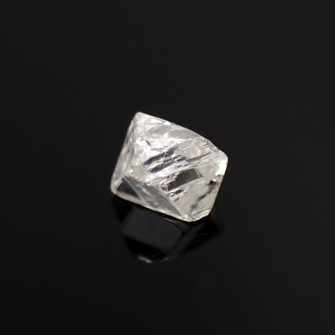 ソーヤブルダイヤモンド 原石(トライゴンあり/Trigon) 0.10ct[230923445]2.9x2.8mm前後