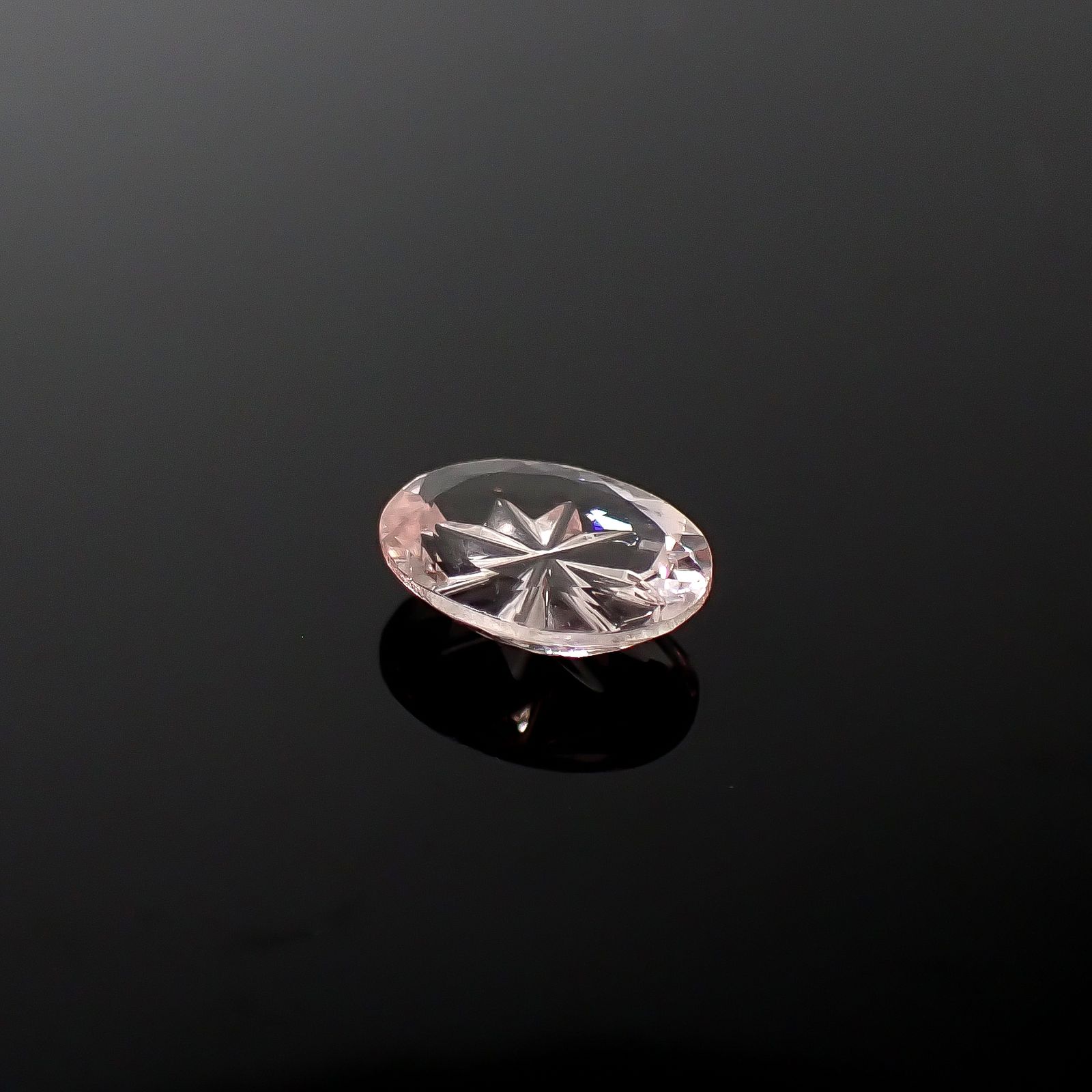 ◇甲州貴石切子Plus Three◇モルガナイト カード付き ブラジル産 0.86ct [250630486]8x6mm前後