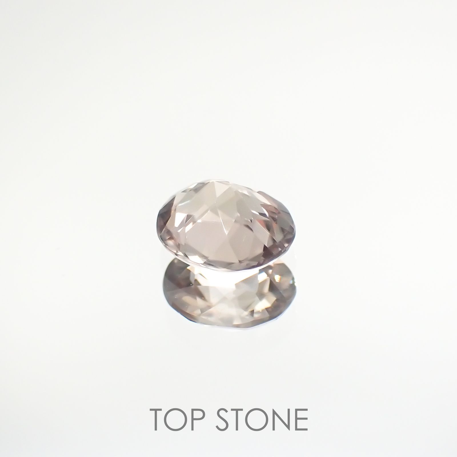 ダイアスポア カラーチェンジ(宝石名ダイアスポア) トルコ産 0.88ct 識別済[210812413]6.6×5.7mm前後