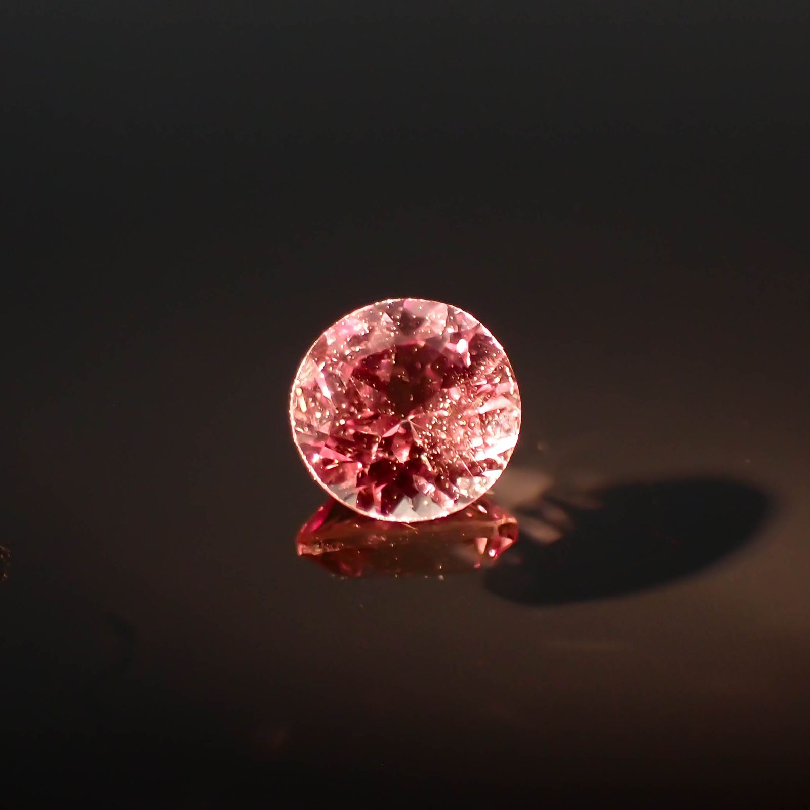 ドラゴンガーネット タンザニア産 0.35ct[230722961]4.1x4mm前後
