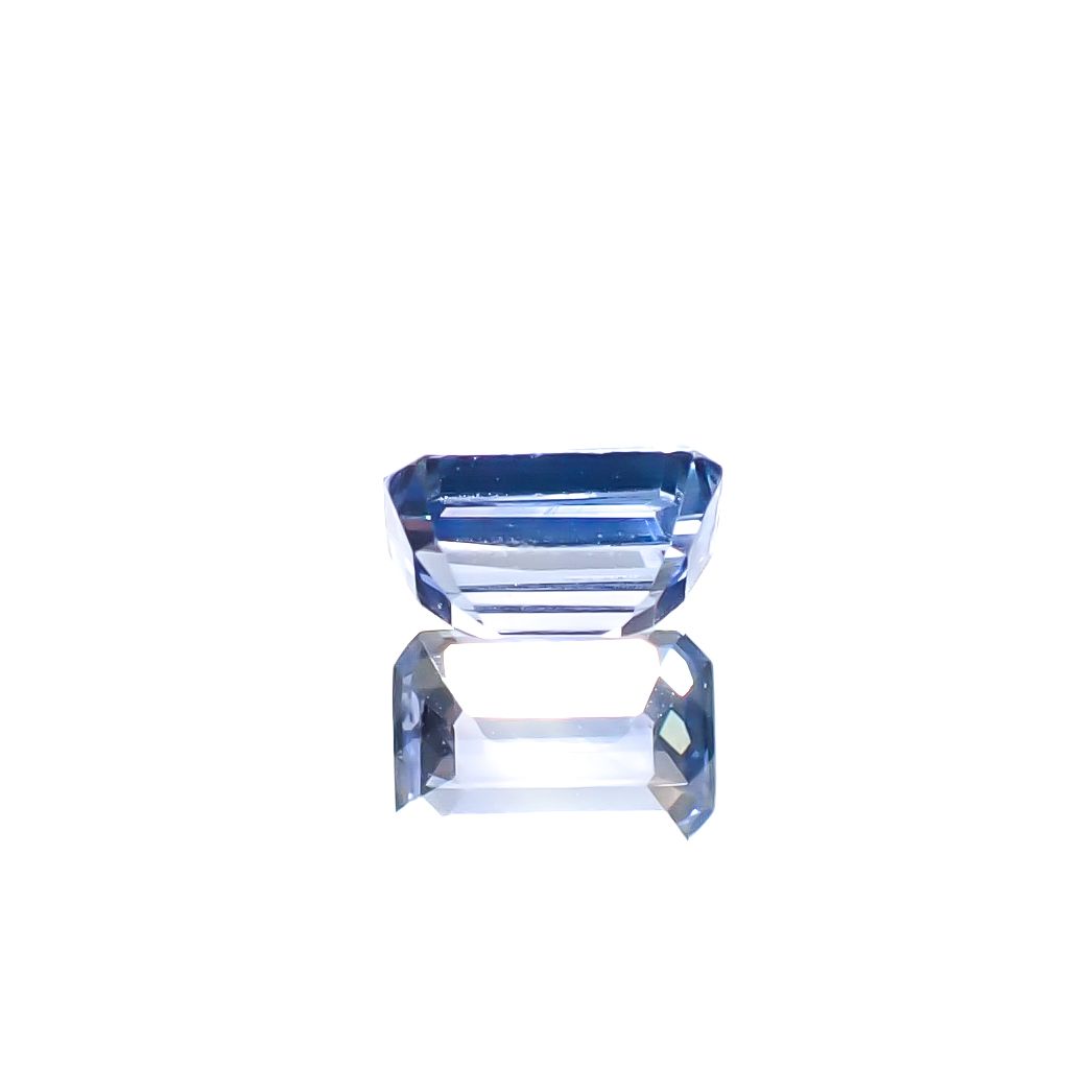 アイスブルーサファイア スリランカ産 0.35ct [241229590]4.5x3mm前後