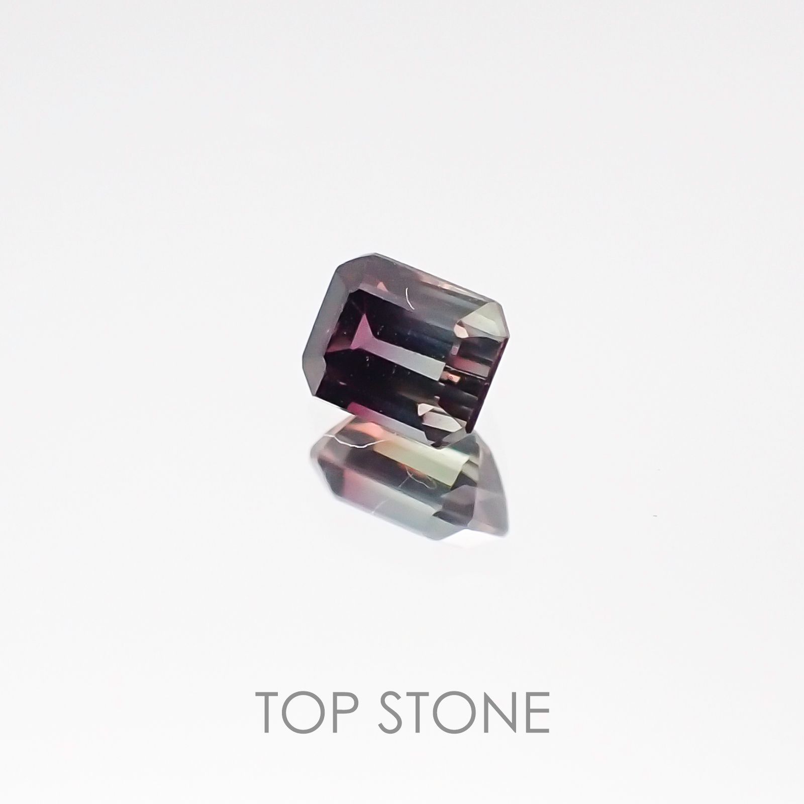 バイカラーサファイア(宝石名バイカラー・サファイア) タンザニア産 0.26ct 識別済[20106695]3.6×2.9mm前後