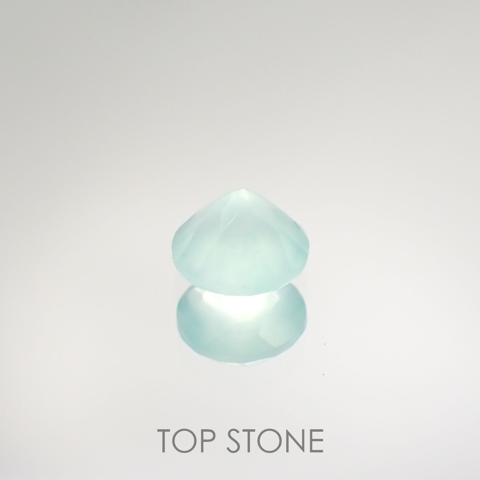 アクアプレーズ(宝石名ブルー グリーン・カルセドニー) 南アフリカ産 0.85ct 識別済[210812348]6.2×6.2mm前後
