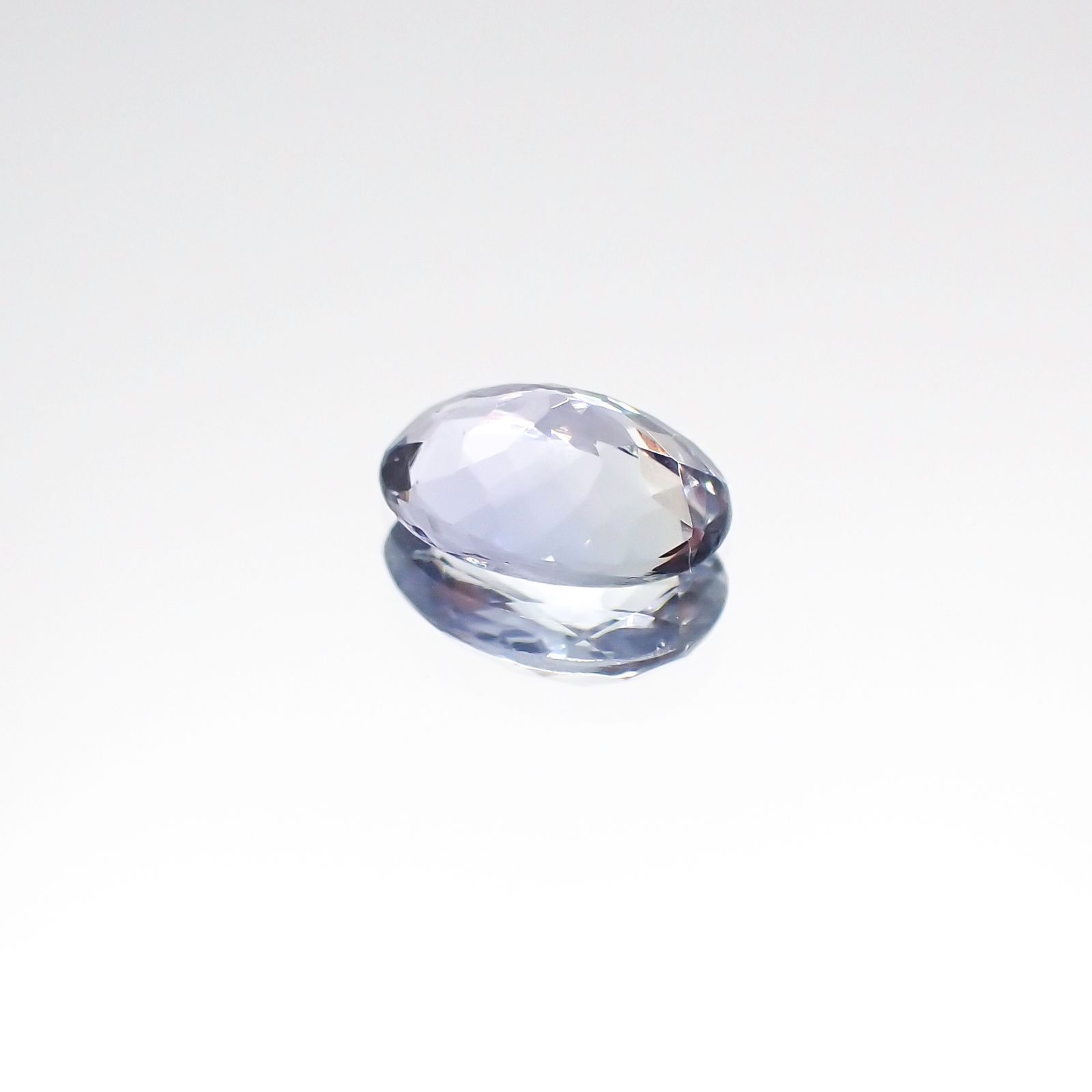 バイカラータンザナイト(宝石名タンザナイト)タンザニア産 0.46ct 識別済[231024011]6.1x4.4mm前後