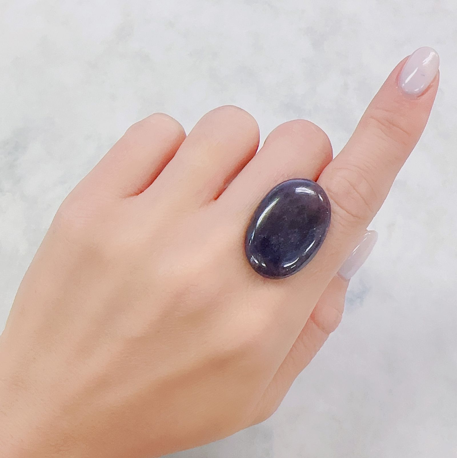 ブラッドショットアイオライト インド産 21.76ct[230622521]26.9x18.6mm前後