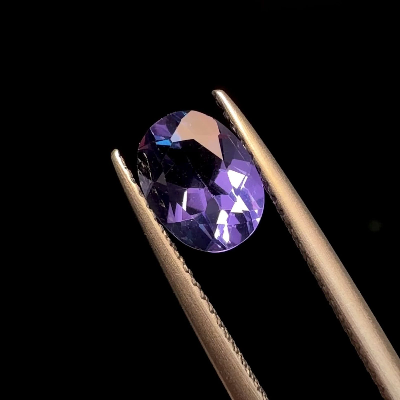 カラーチェンジフローライト ブラジル産 1.50ct / 8x6.1mm前後