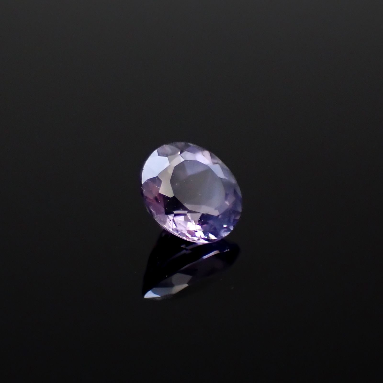 マリアライト(宝石名スキャポライト)スリランカ産 0.32ct 識別済[250330049]4.6x4.5mm前後