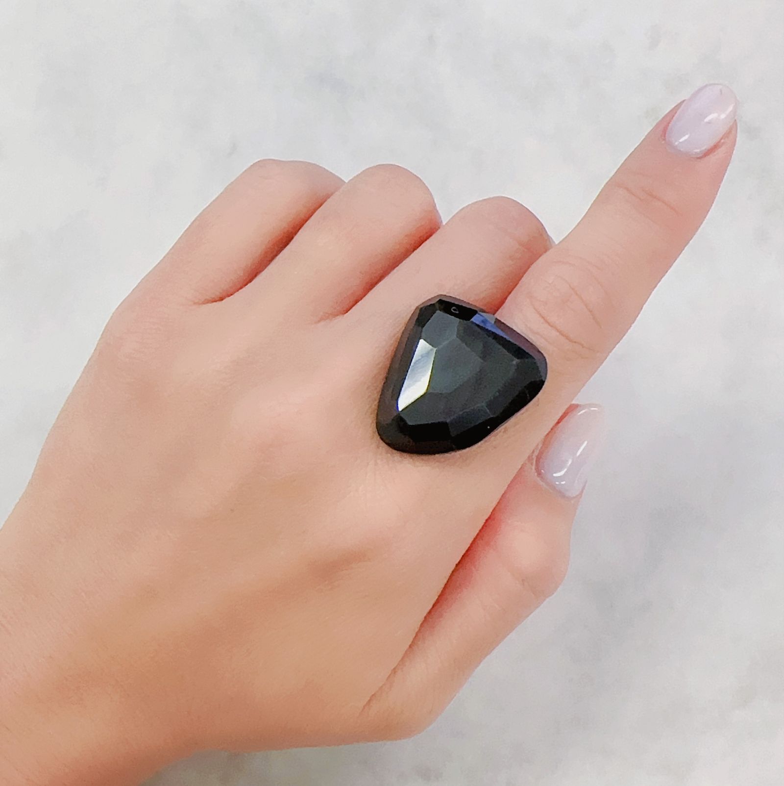 ◇フリーフォーム◇レインボーオブシディアン メキシコ産 25.40ct[230722593]25.6x22.3mm前後
