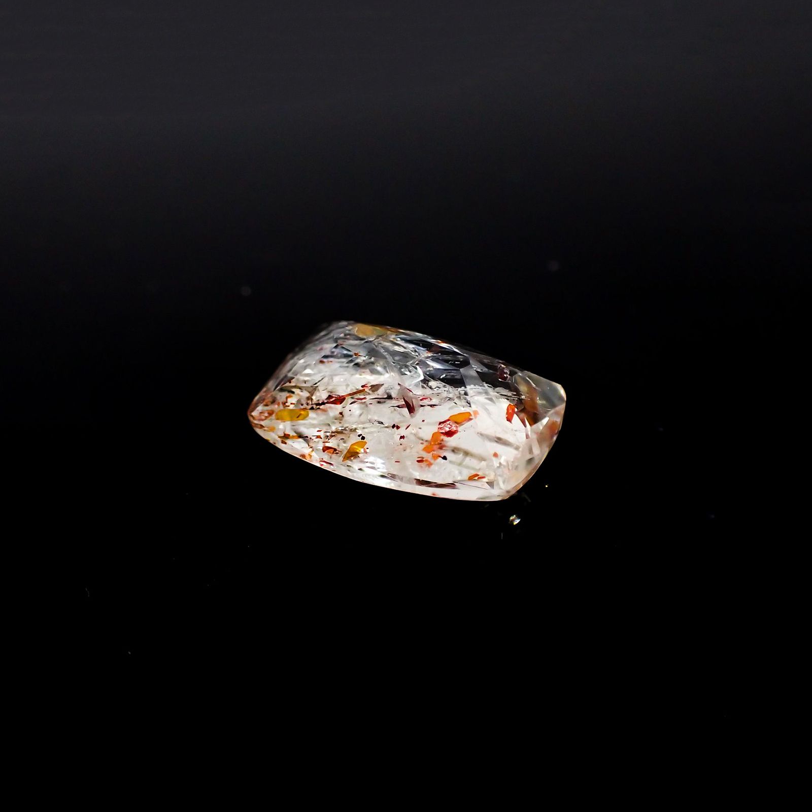 イリュージョンサンストーン(宝石名フェルドスパー) タンザニア産 4.63ct 識別済[210310192]13.6×9.4mm前後