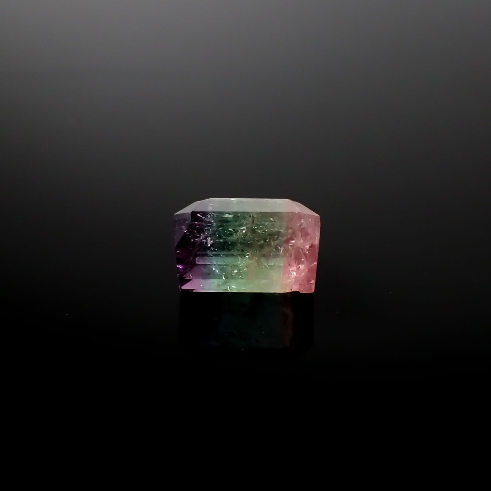 パーティカラートルマリン アフガニスタン産 4.59ct [241029398]9.7x8.4mm前後