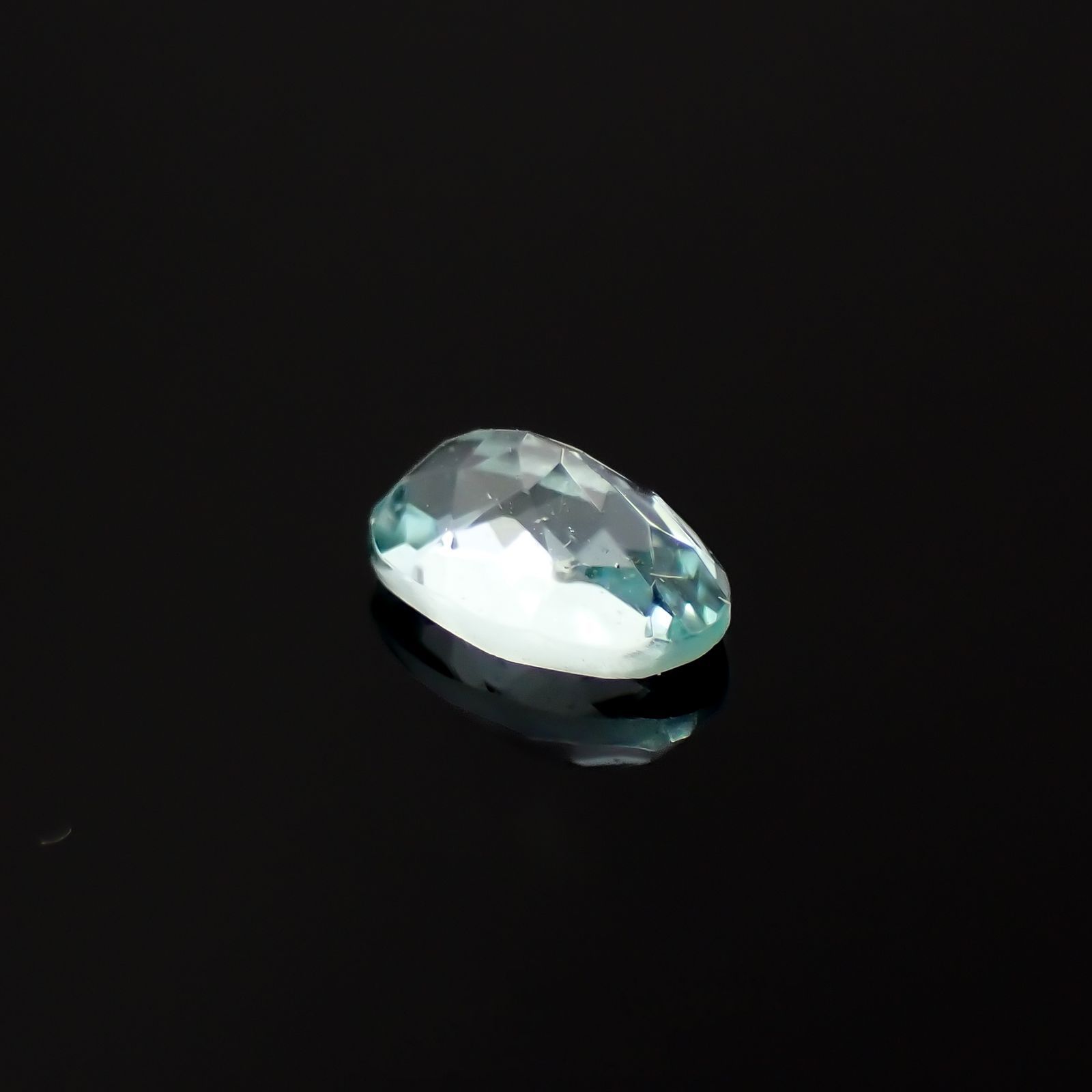 パライバトルマリン モザンビーク産 0.27ct[230220372]5.1x3.1mm前後