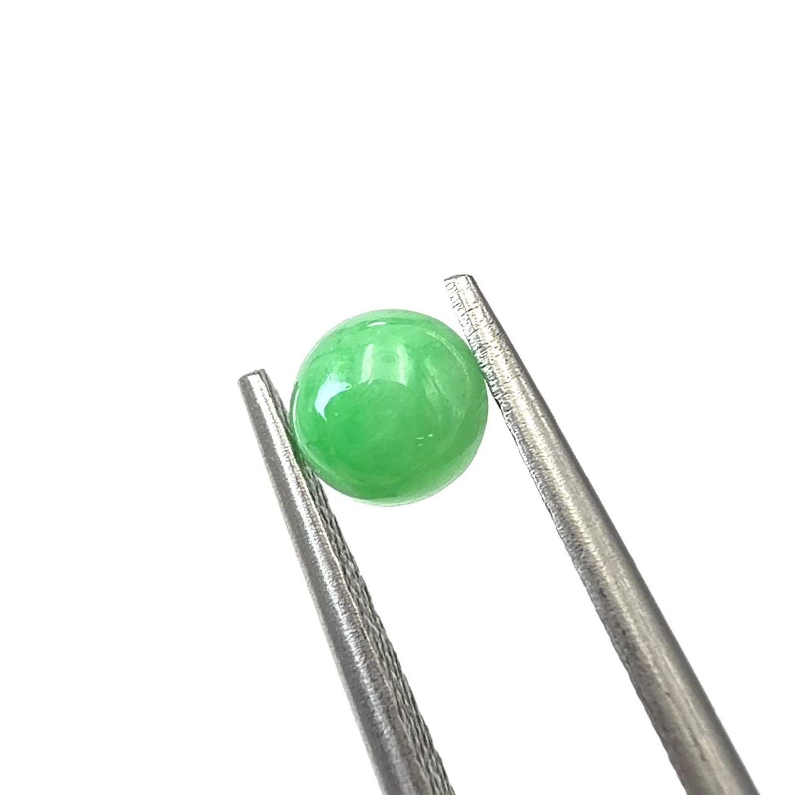 翡翠 ビルマ産 0.55ct / 4.8x4.7mm前後 [260532114] | TOP STONE