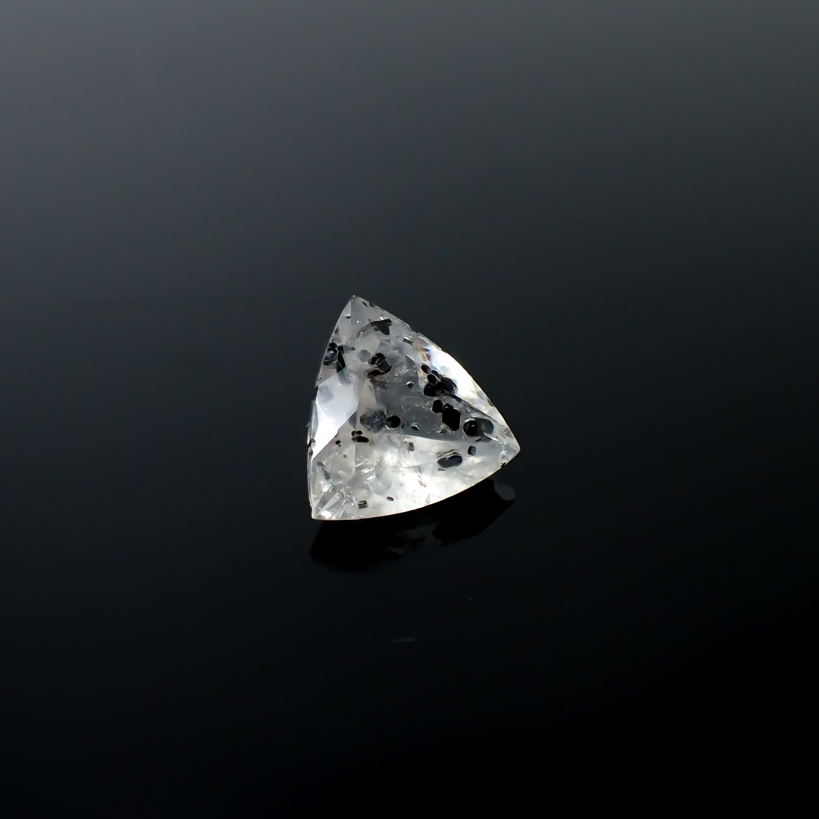 ジャガークォーツ タンザニア産 4.11ct[240427076]11.9x11.8mm前後