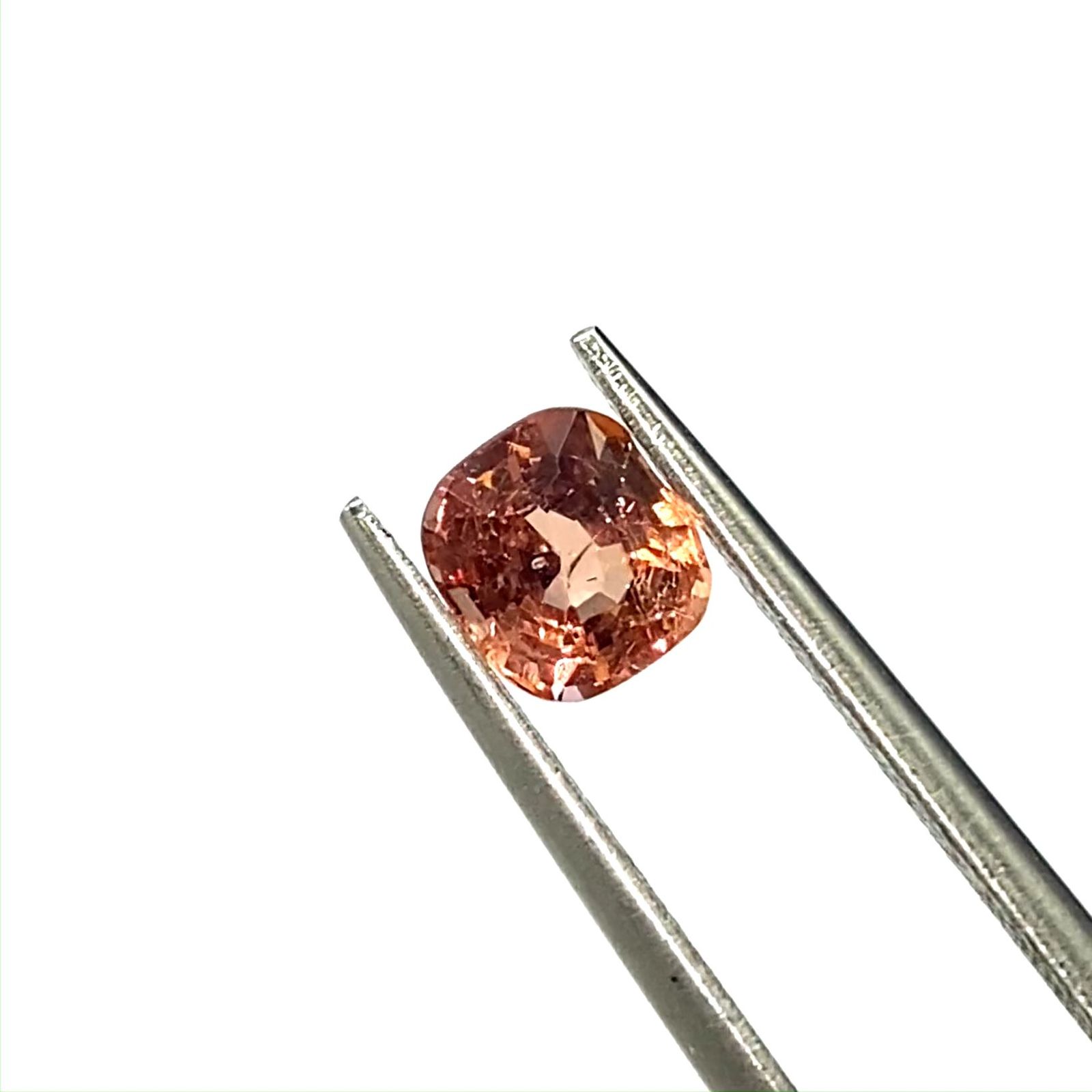 オレンジスピネル(宝石名スピネル)ビルマ/マダガスカル産 0.82ct