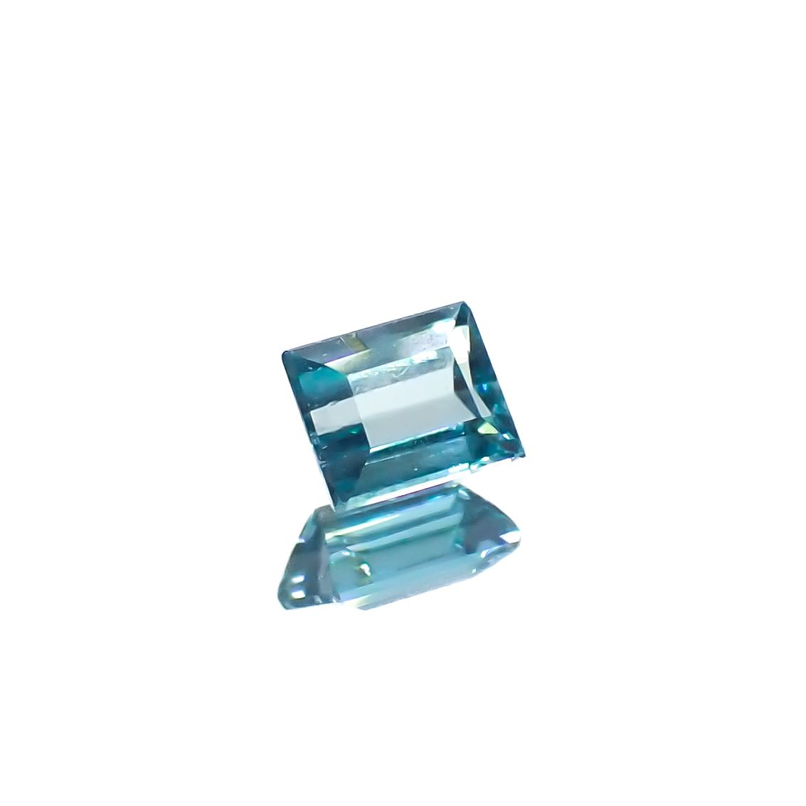 グランディディエライト(宝石名グランディディエライト)マダガスカル産 0.12ct 識別済[240326589]3.1x2.5mm前後