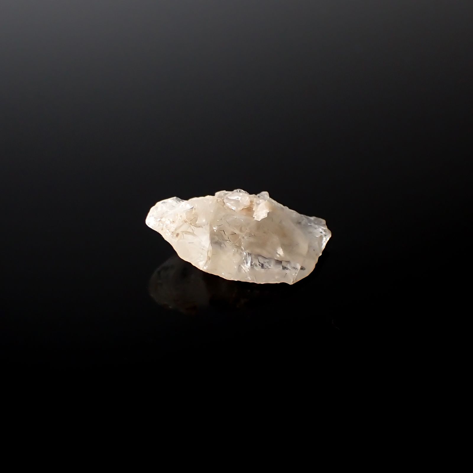 フェナカイト 原石 ウクライナ産 5.94ct[240326811]18x8.9mm前後