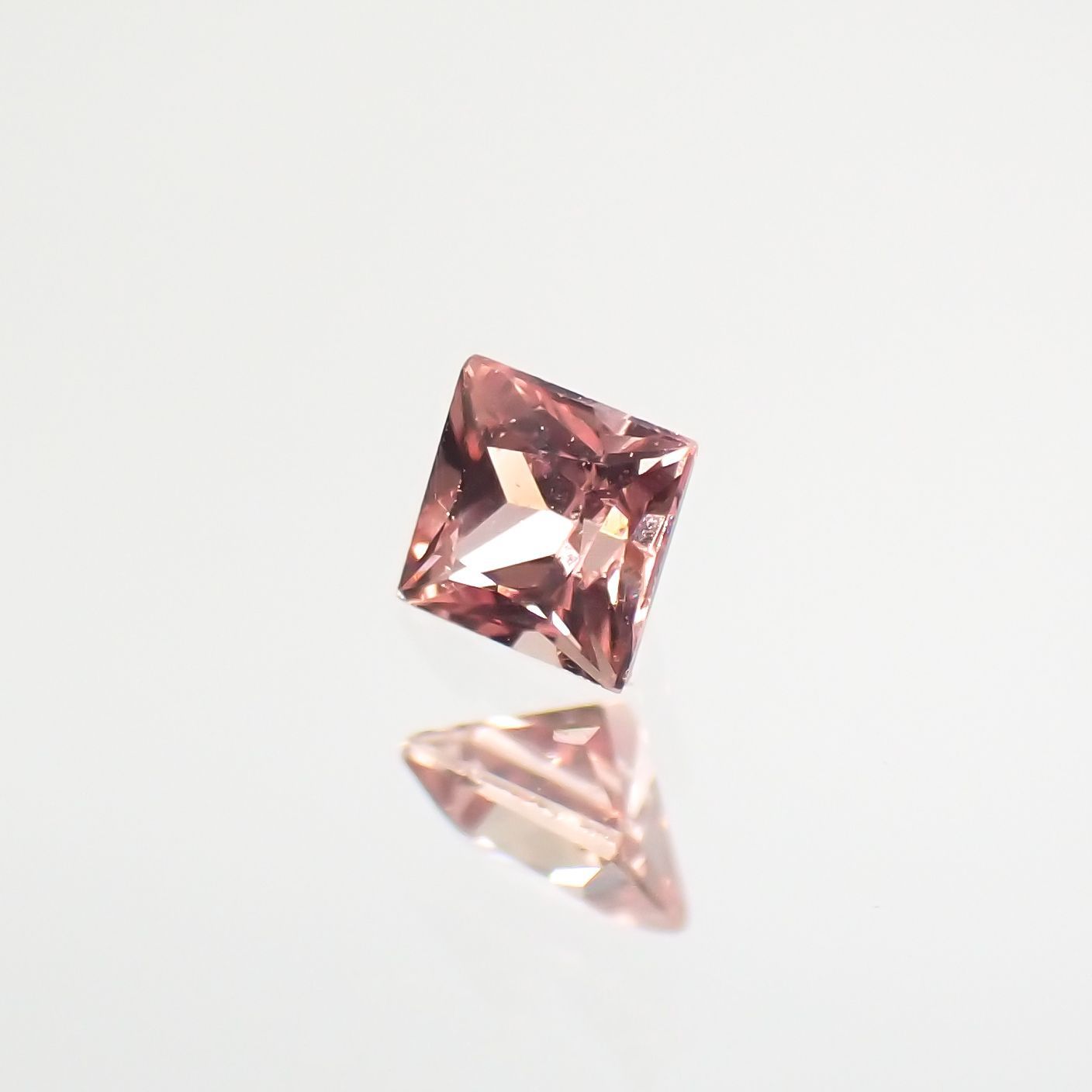 ◇プリンセスカット◇パパラチャサファイア ソーティング付き スリランカ産 ルース 0.111ct[210812605]2.5×2.4mm前後