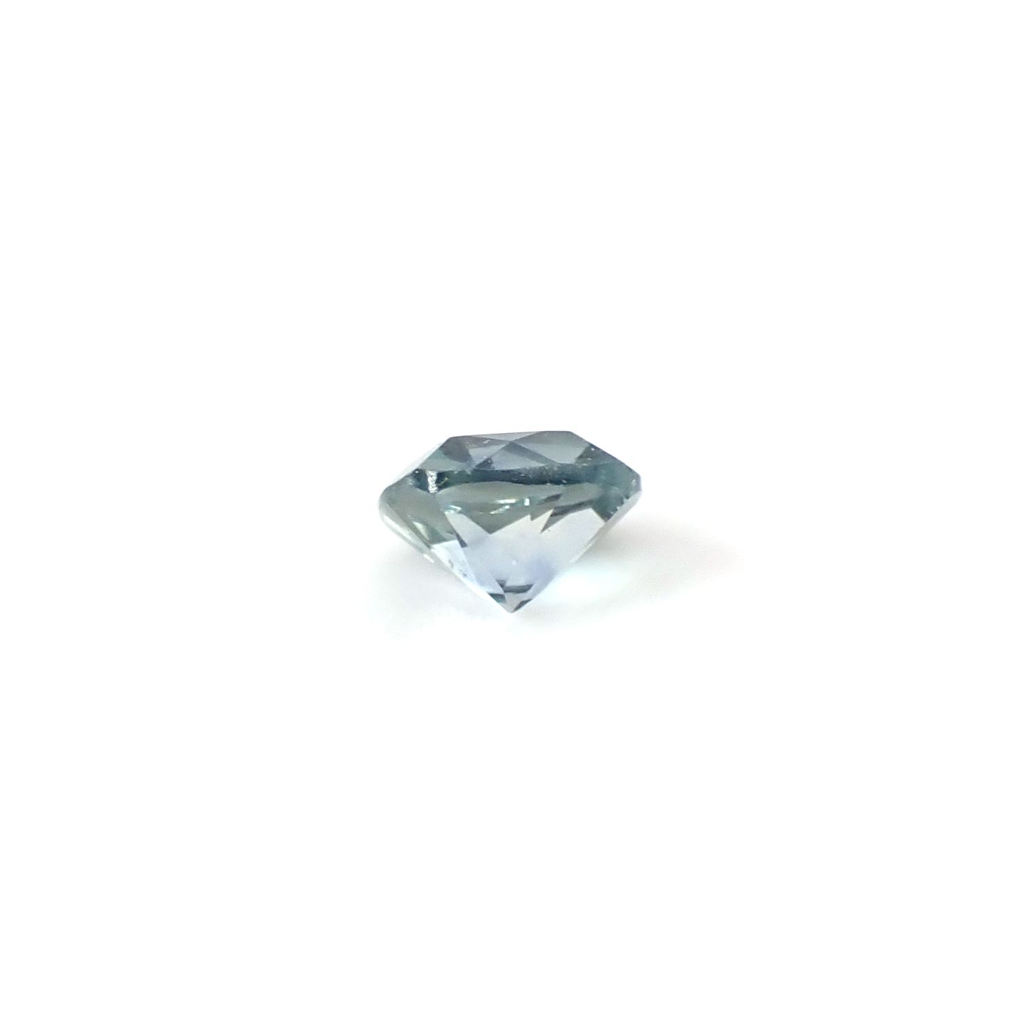 モンタナサファイア(宝石名サファイア)アメリカ・モンタナ州産 識別済 0.48ct / 4.4x4.4mm前後 [260216654]