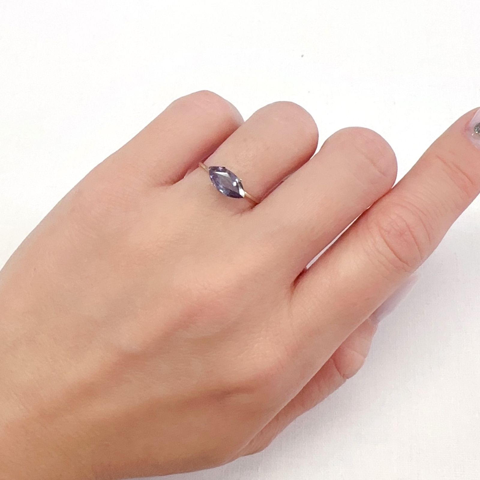 ベキリーブルーガーネット（カラーチェンジガーネット アレキタイプ）(宝石名ガーネット)マダガスカル・ベキリー産 1.25ct 識別済[231224533]10.3x5.2mm前後