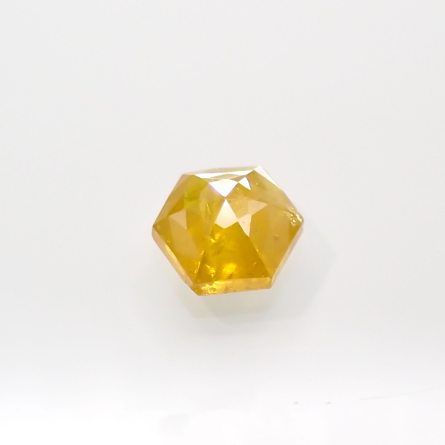 ◇ヘキサゴンアンティークカット◇イエローダイヤモンド(宝石名ダイアモンド) 南アフリカ産 0.10ct 識別済[210813120]2.6×2.6mm前後