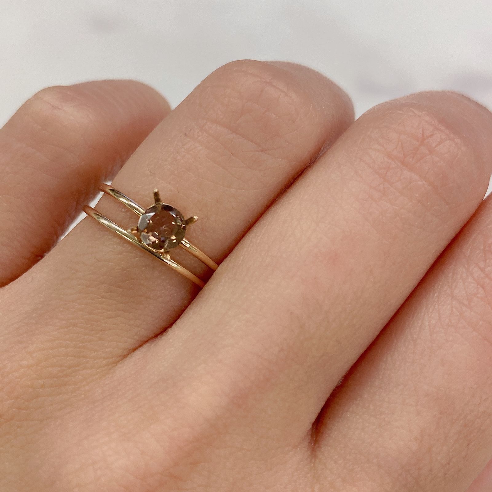 カラーチェンジマラヤガーネット(宝石名ガーネット) タンザニア・マヘンゲ産 0.51ct 識別済[20096094]5×4.9mm前後