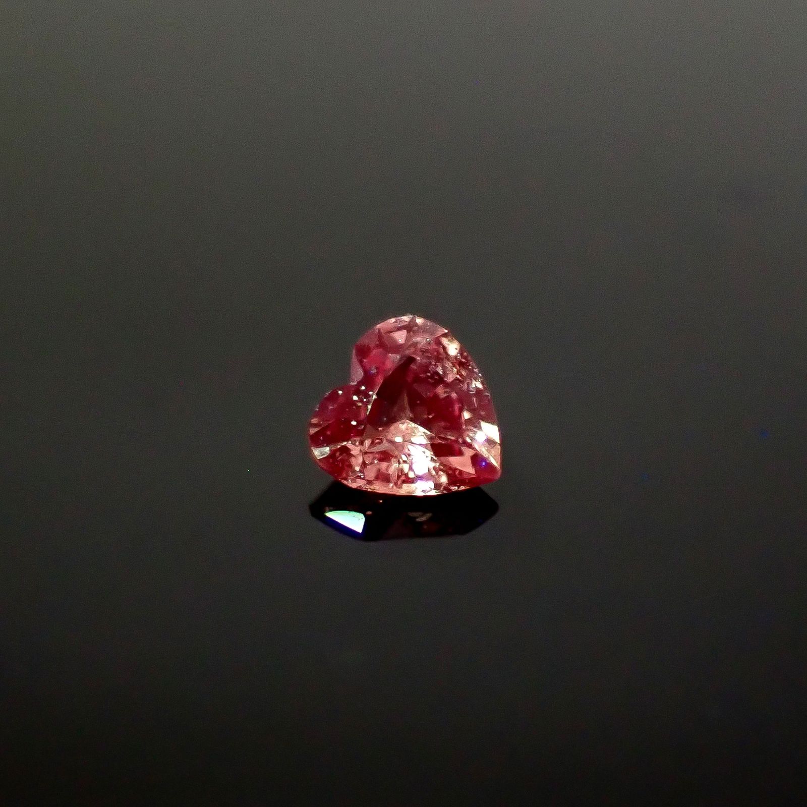 パパラチャサファイア 非加熱(宝石名サファイア/別名パパラチャ・サファイア)スリランカ/マダガスカル産 GIA鑑付 0.26ct / 4.12x4.03mm前後 [260131616]