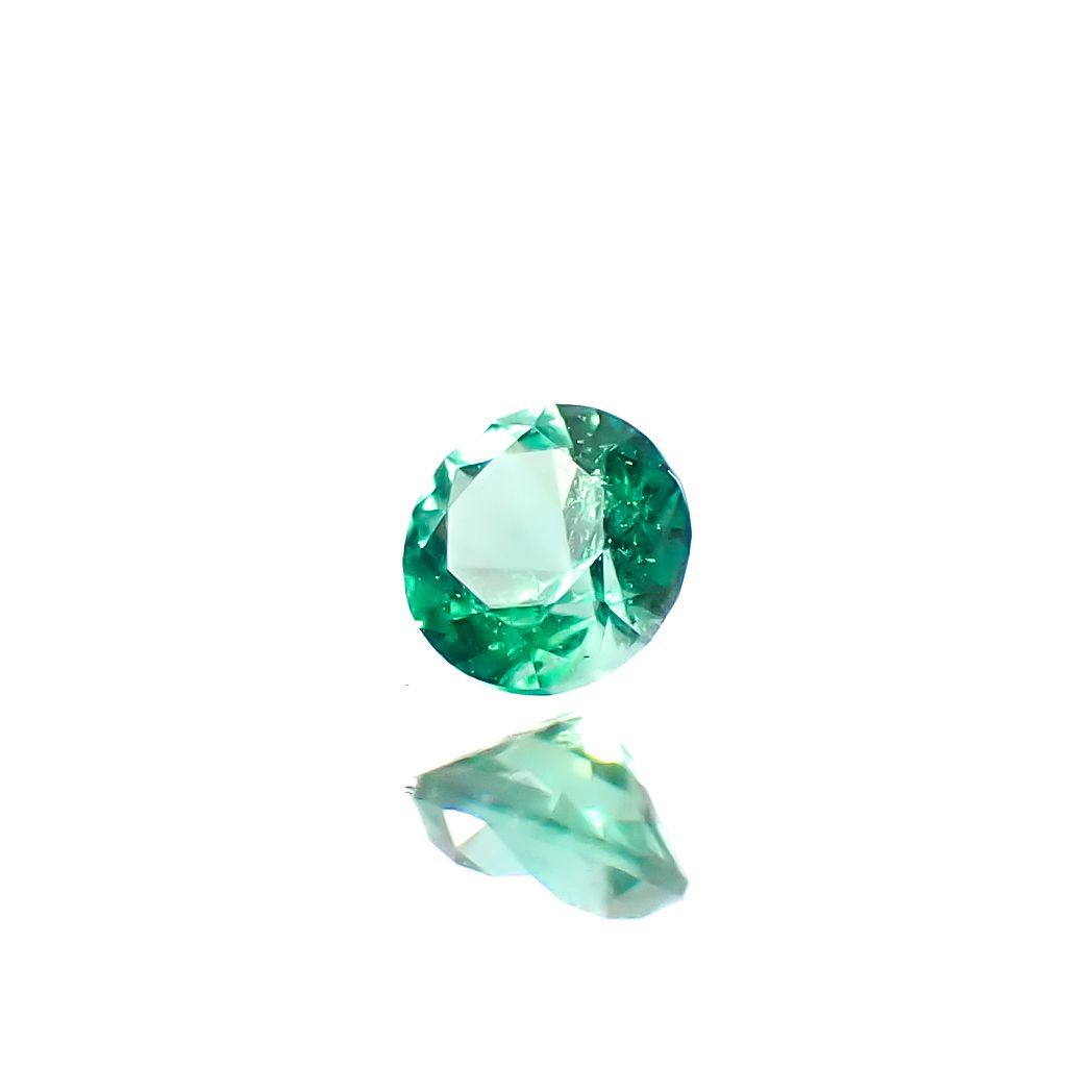 ノンオイルエメラルド ロシア産 0.045ct [250229873]2.3x2.3mm前後