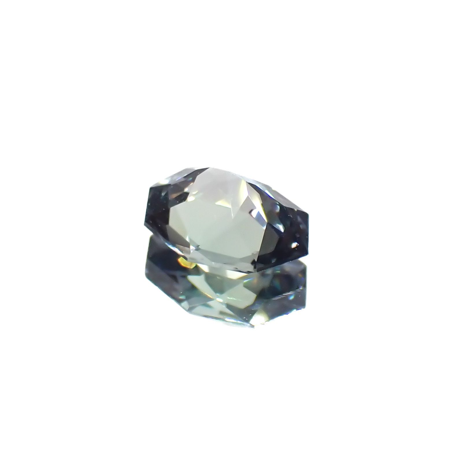 ◇カスタムカット◇バイカラータンザナイト 非加熱(宝石名ゾイサイト)タンザニア産 0.74ct 識別済[221118967]7.3x5.4mm前後
