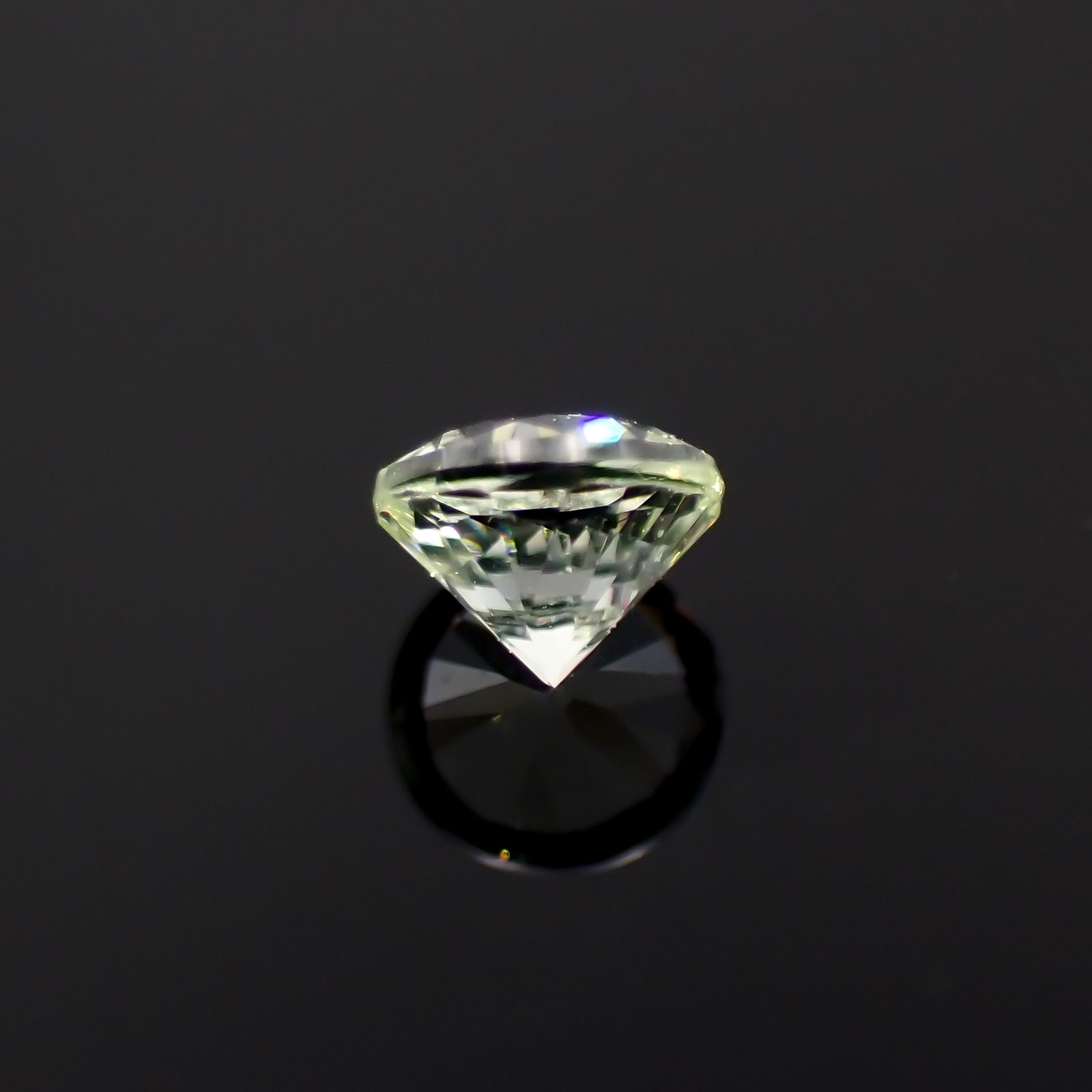 リューコガーネット ビルマ産 0.14ct[230923493]3x3mm前後