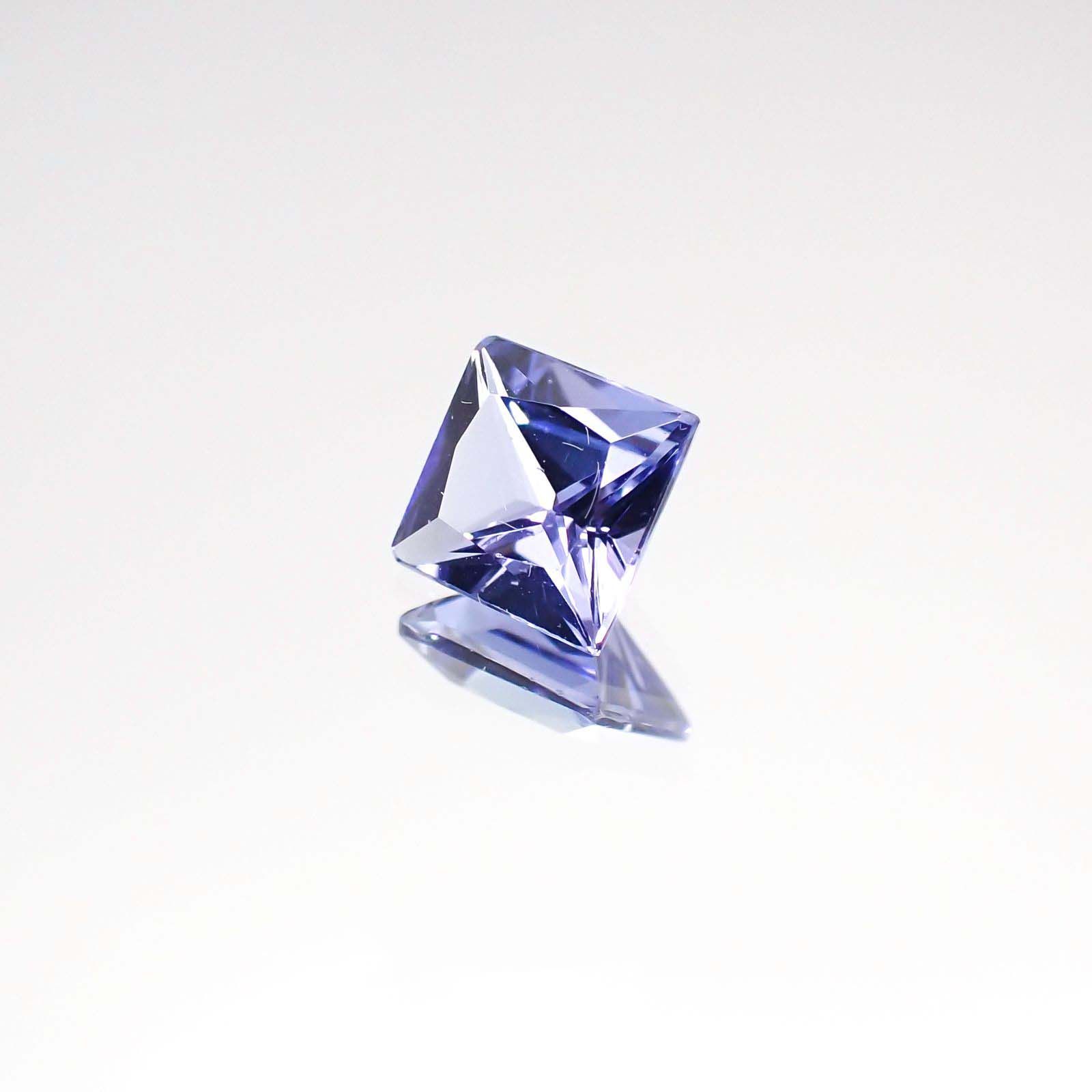◇プリンセスカット◇タンザナイト(宝石名タンザナイト)タンザニア産 0.60ct 識別済[230723008]4.9x4.9mm前後
