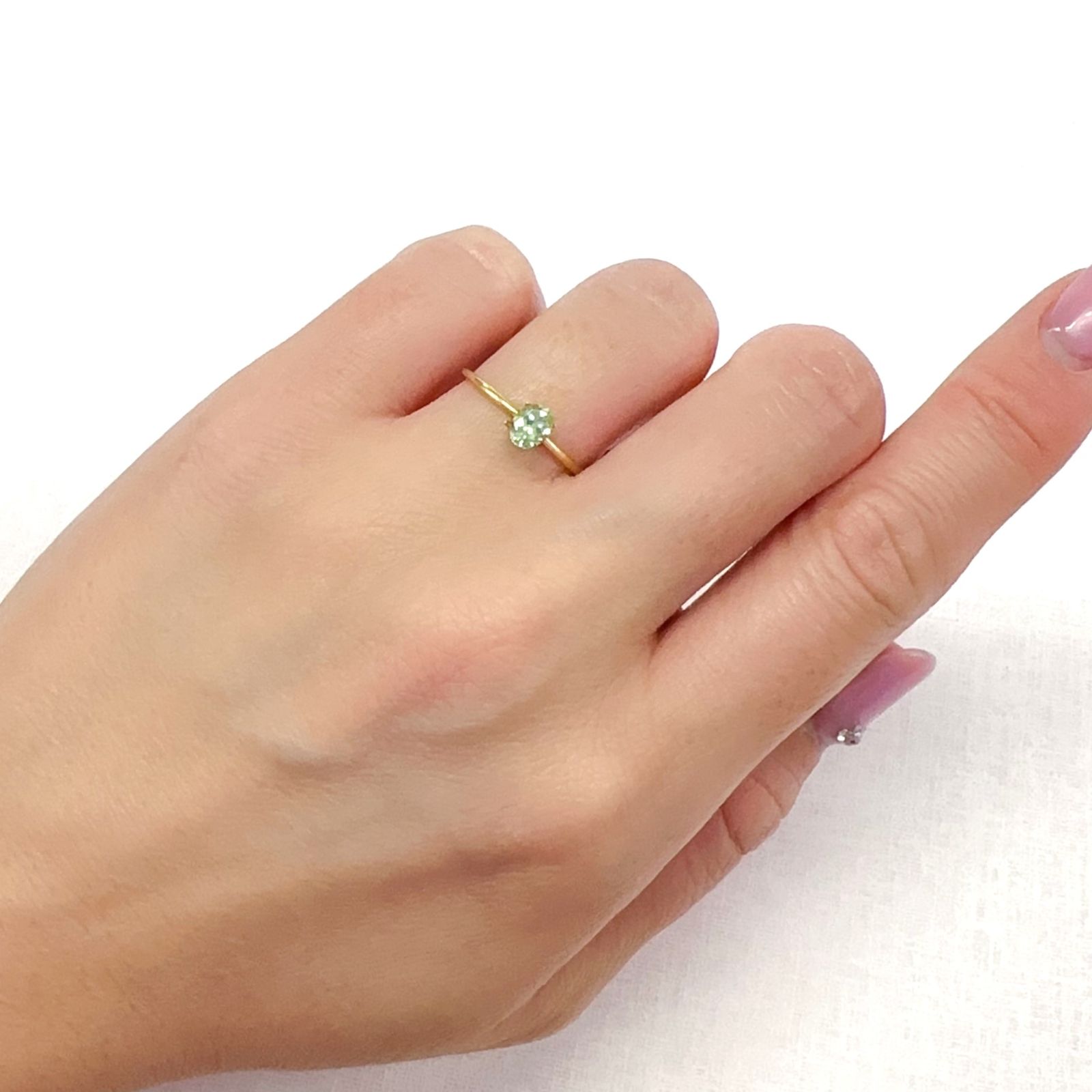 ミントガーネット タンザニア産 0.43ct[231023740]5.1x3.8mm前後