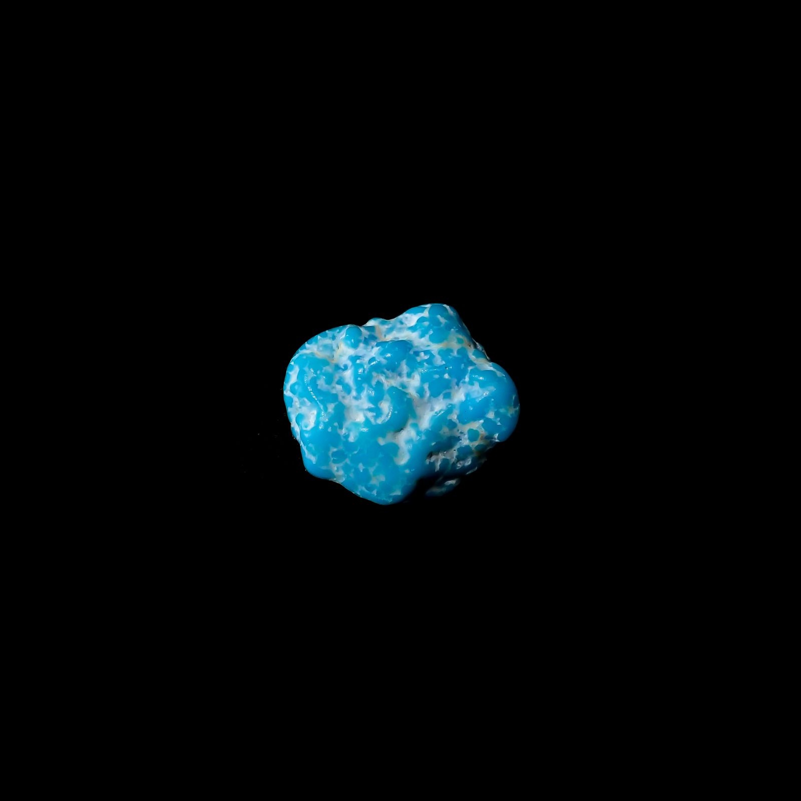 ターコイズ 原石 アメリカ・アリゾナ州キングマン産 7.56ct[240226366]15.4x12.6mm前後