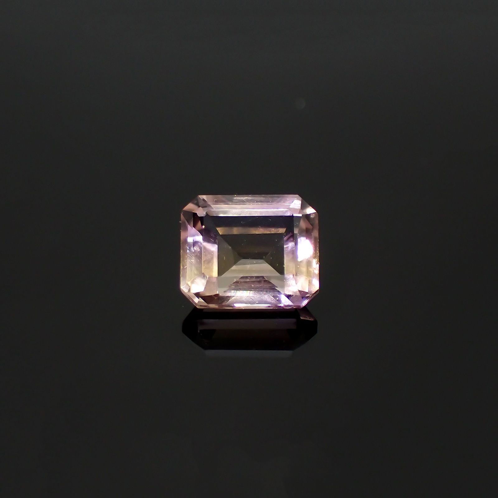 アメトリン ボリビア産 1.48ct [220114628]7.4x6.3mm前後