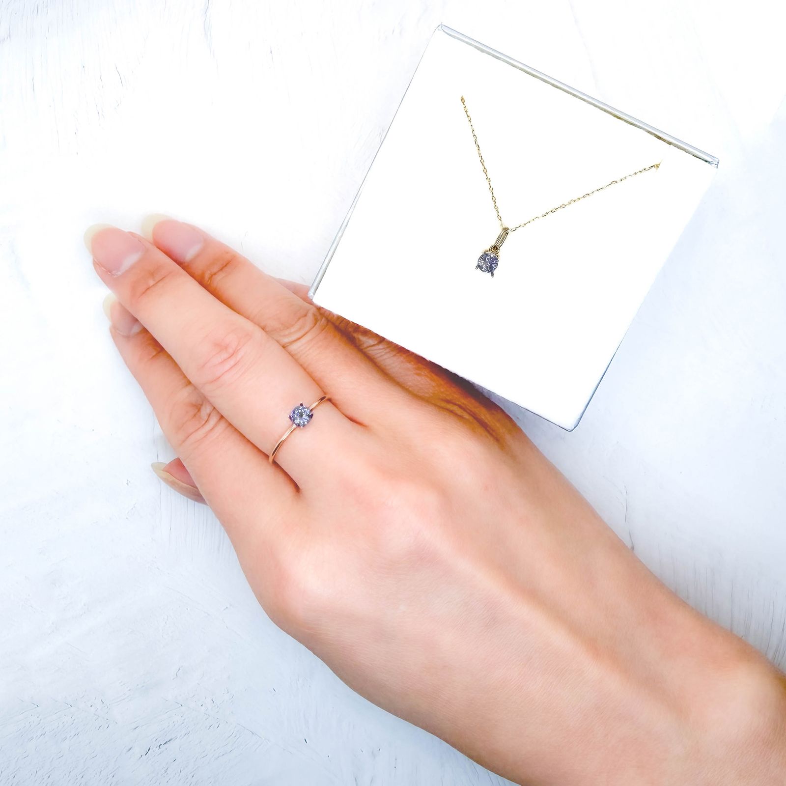 ◇ペアセット◇タンザナイト タンザニア産 0.53ct(2pcs合計) / 3.8-4.0x3.8-4.0mm前後 [251231483]