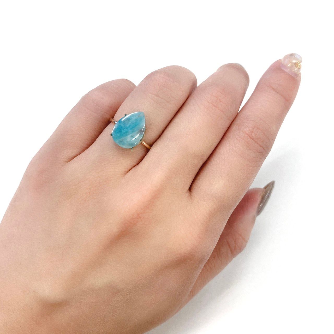 パライバトルマリンインクォーツ ブラジル産 ルース 2.65ct[210510848]13×9.2mm前後