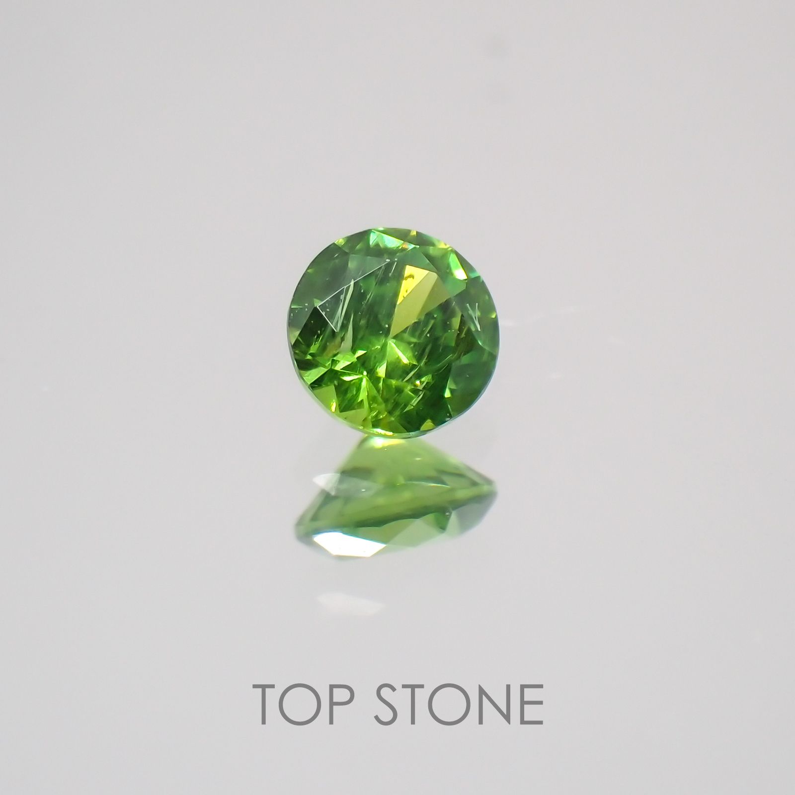 デマントイドガーネット(宝石名デマントイド・ガーネット) ロシア産 0.12ct 識別済[20063040]2.8×2.8mm前後
