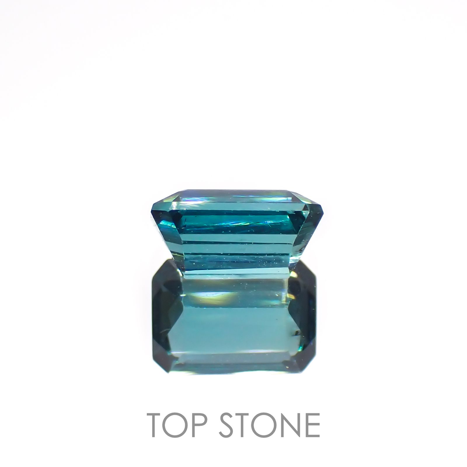 ブルートルマリン(宝石名トルマリン)アフガニスタン産 0.74ct 識別済[221219473]6.3x4.4mm前後