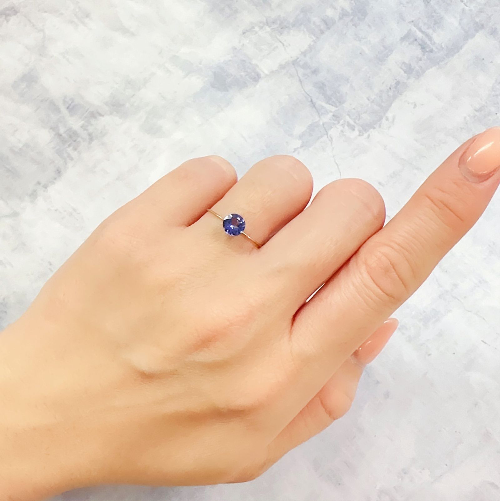 タンザナイト(宝石名タンザナイト)タンザニア産 0.62ct 識別済[230120193]5.6x5.5mm前後
